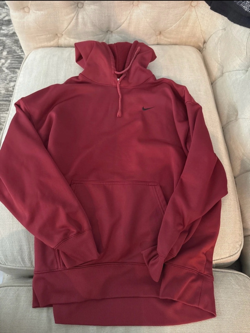 Nike Therma-FIT Hoodie in Maroon